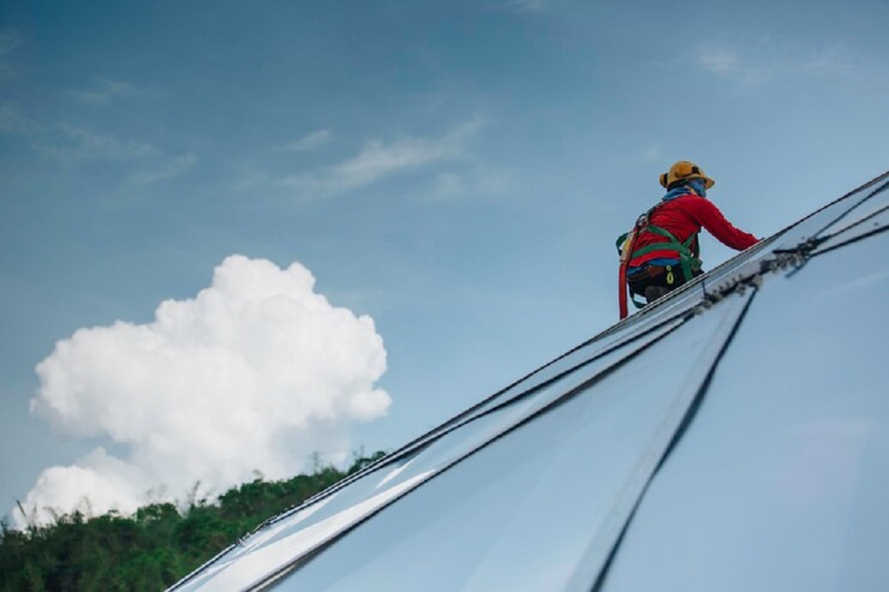 Roof cleaning